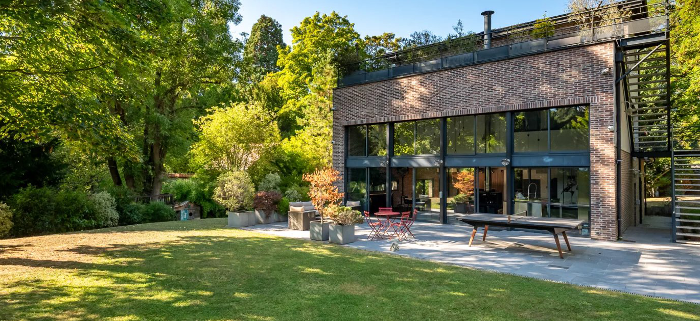 Descubrir esta propiedad: Rueil-Malmaison - Francia - Casa, 7 cuartos, 5 habitaciones - Slideshow Picture 1