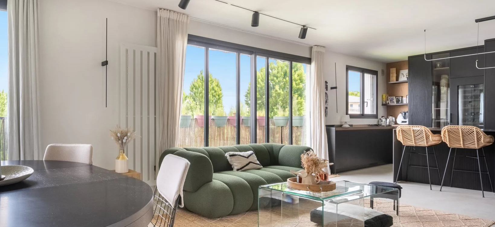 Discover this property: Vaucresson - France - Apartment, 4 rooms, 2 bedrooms - Slideshow Picture 1